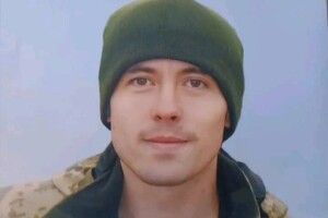Лише місяць тому приїздив додому на похорон батька: на Волині попрощалися з молодим воїном (Фото)