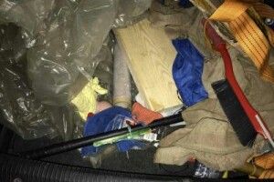 Двоє волинян намагалися «зеленим коридором» вивезти до Польщі бурштин (фото+відео)