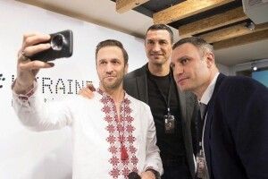Клички отримали спецнагороду за успішне просування позитивного образу України в світі