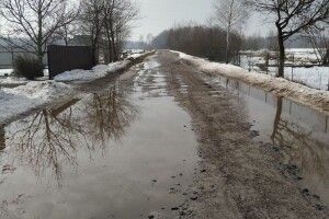 На Любешівщині затопило тисячі гектарів угідь, до хат вода поки не дісталась (Відео)