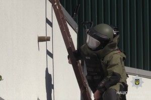 Невідомий стріляв із гранатомета у бюро ритуальних послуг (Відео)