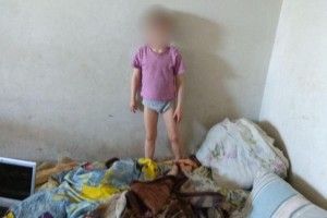 Патрульні у Луцьку допомогли хлопчику, якого залишили вдома самого