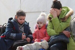 З’явилися перші світлини евакуації з «Азовсталі» у Маріуполі (Фото)