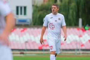 Волинянин Тарас Михалик зізнався, як його, вже дорослого дядька, вчителька з рідного Любешева навчила співати Гімн України перед матчами збірної 