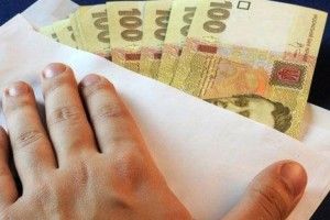 Мільйон штрафу присудили охоронній фірмі з Волині за тих, кому зарплати давали «в конвертах»