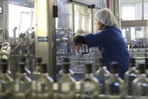 Назвали найбільшого шанувальника української горілки