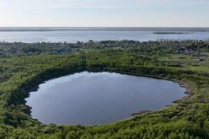 Світязь не один: серед лісу курортного села на Волині ховається тиха краса ще одного озера