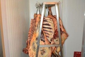 Переробники використовують м`ясо переважно з власних господарств, а молоко купують в селян