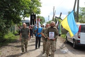 На Волині провели в останню дорогу загиблого Героя