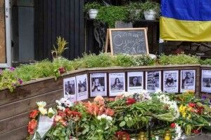Порошенко у Краматорську вшанував пам’ять загиблих від ракетного удару 27 червня