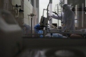В Україні вже 661 тис. випадків COVID-19, за добу - 13 882