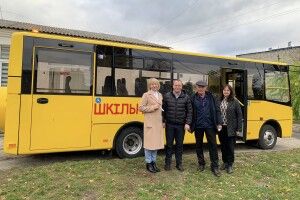 У волинській громаді школярі отримали новий автобус 