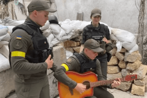 Військові Нацгвардії привітали Kalush Orchestra виконанням їхньої пісні «Стефанія» (Відео)