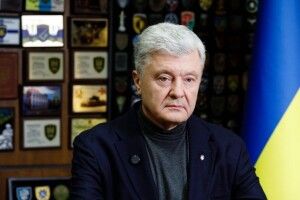 Петро Порошенко: людям потрібні відповіді, як жити далі