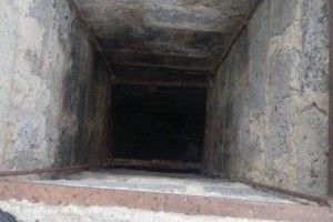 Пенсіонерку, яка зламала ноги в погребі, витягували рятувальники