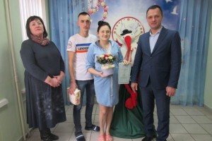 У Луцьку вручили тисячне свідоцтво про народження дитини