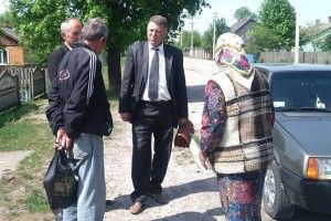 На Старовижівщині відвідали соціально вразливі родини