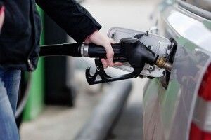 За продаж неякісного пального пропонують ув'язнювати на 15 років