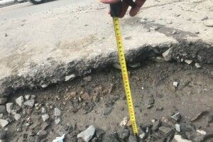 Патрульна поліція розпочинає сезон вимірювання глибини ям на дорогах