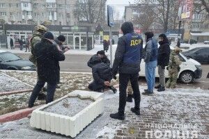 Чоловік хотів отруїти дружину на шостому місяці вагітності (Відео)