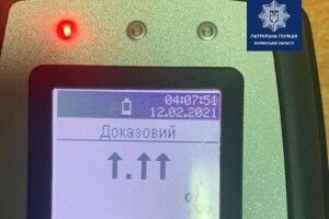 У центрі Луцька спіймали п’яного водія Mercedes  