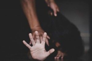 У львівському парку чоловік зґвалтував дитину