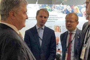 Порошенко закликав парламентарів Британії, Німеччини та Канади визнати росію країною-спонсором тероризму