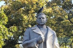 Петиція про демонтаж пам'ятника Ватутіну в Києві зібрала 10 тисяч голосів