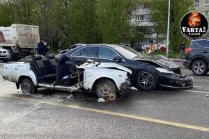 Сталася смертельна ДТП: авто вилетіло на зустрічну та залишилося без даху (Відео 18+)