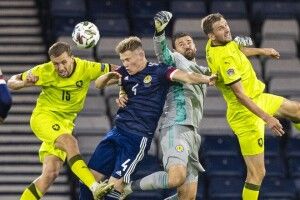 Футбольне свято триває: волинський вухань вже знає, хто переможе у матчі Шотландія - Чехія (Відео)