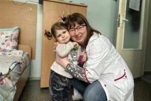 Спеціалісти Охматдиту допомогли дівчинці, якій відмовили у Польщі та Ізраїлі