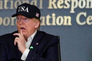 Скасувавши візит до Польщі через ураган, Трамп поїхав… грати в гольф