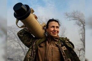 Поки екснардепка воює на фронті, їй прийшов додому штраф за... некошену траву