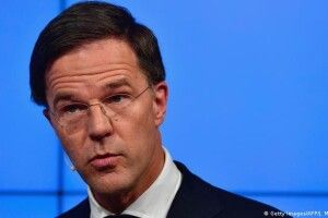 Прем'єр-міністр Нідерландів визнав, що послаблення протикоронавірусних обмежень було великою помилкою його уряду