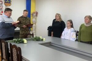 У громаді на Волині вручили державні нагороди рідним загиблого Героя