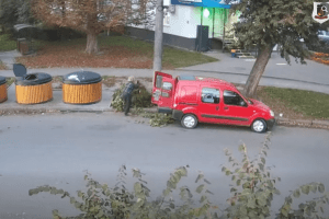 У Луцьку порушницю благоустрою спіймали «на гарячому»