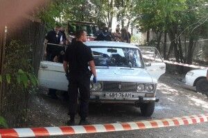 Сів у автомобіль і... залишився без рук (Фото)