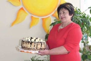Горохівчанка може спекти 150 різних тортів