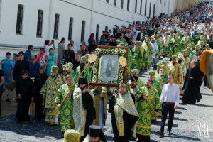 Єпископ Волинський і Луцький вітав у столиці з 50-річчям митрополита Бориспільського і Броварського