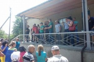 В будівлю суду полетіли пляшки з «коктейлем Молотова»