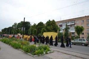 Хресна хода рівненських прочан наближається до скита святої Праведної Анни (фото+відео)