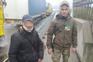На Волині затримали громадянина Туреччини, який пробирався до Польщі 