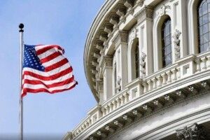 США всередині країни і по всьому світу шукають енергообладнання для України