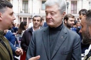 Говорили про шляхи закінчення війни і про мир – Порошенко про зустріч із Зеленським