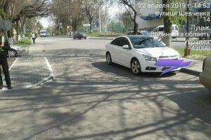 Луцькі муніципали вперше виграли суд про штраф за неправильне паркування