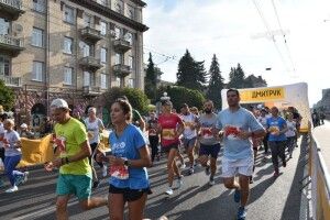 Луцький напівмарафон виграли Юрій Русюк та Оксана Оксенюк