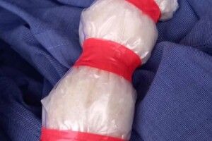 У Луцьку на пошті затримали чоловіка під час отримання посилки з наркотиками (Фото)