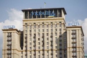 У Києві на верхніх поверхах готелю «Україна» знайшли кулі 