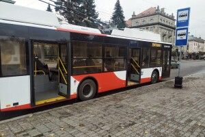 «Валідатори не працюють!»: що думають лучани про нові тролейбуси (Фото)