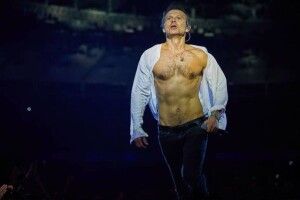 Депутат Вакарчук дременув із засідання Верховної Ради, аби встигнути на концерт у Мінську